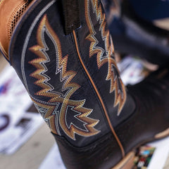 Men's Embroidered Wide Toe Western Boots