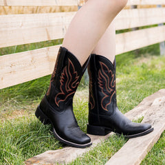 Women's Embroidered Wide Toe Western Boots