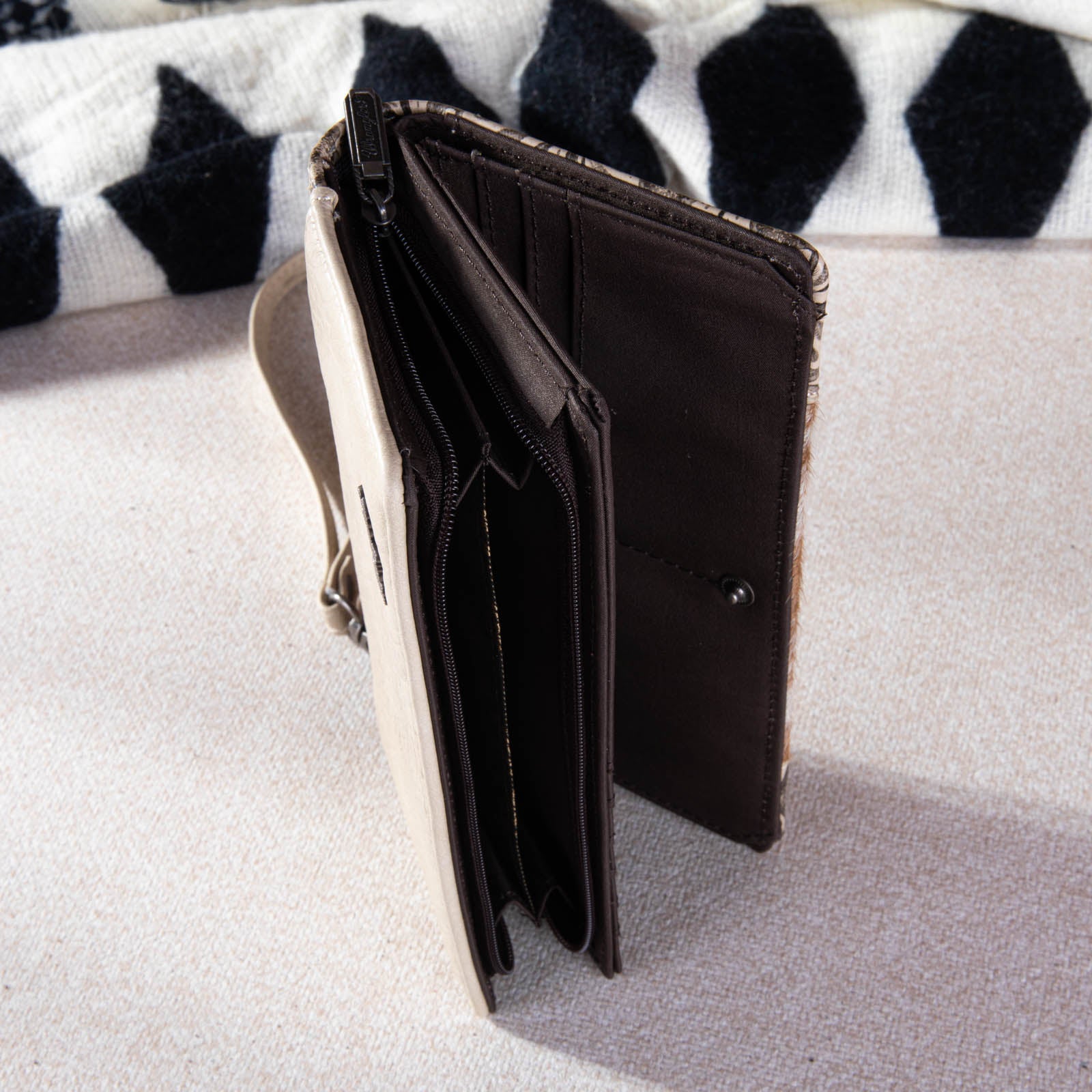 2024 New Wrangler Hair-On Cowhide Tote/Crossbody Bag Collection - Cowgirl Wear