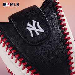 MLB New York Yankees Leather Crossbody Bag