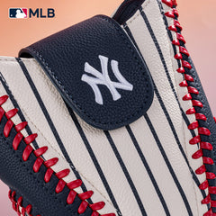 MLB New York Yankees Leather Crossbody Bag