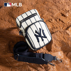 MLB New York Yankees Crossbody Bag-Stripe