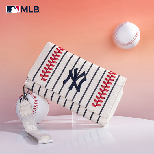 MLB New York Yankees Leather Wallet